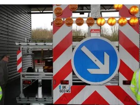 colliers retro pour poteaux bois à Essarts-en-Bocage - image 2