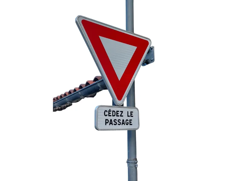 mobilier urbain mareuil sur lay dissais