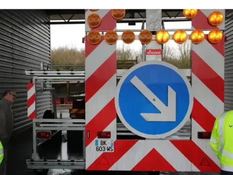 remorque de feux de chantier à Essarts-en-Bocage - image 2