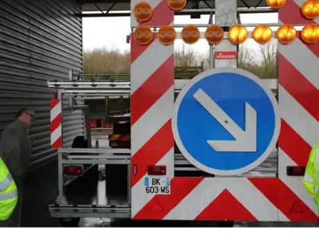 remorque porte barrières à Essarts-en-Bocage - image 2