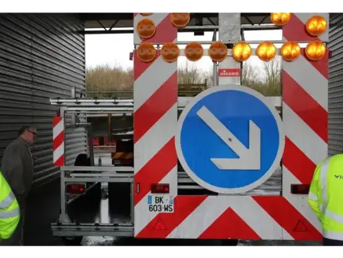 remorque porte barrières à Montaigu - image 4