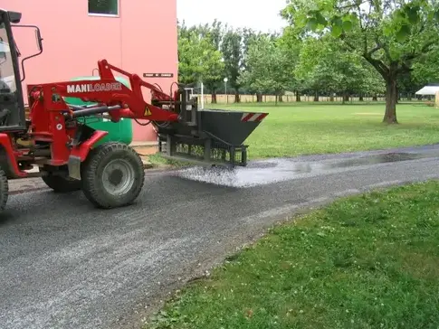 remorque porte-panneaux à Essarts-en-Bocage - image 3