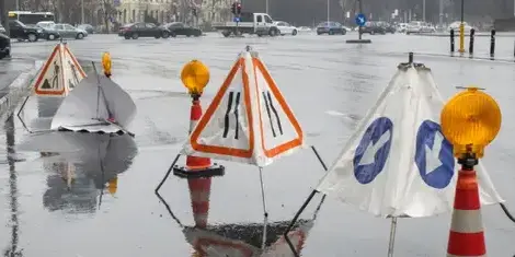 remorque porte-panneaux à Fontenay-le-Comte - image 4
