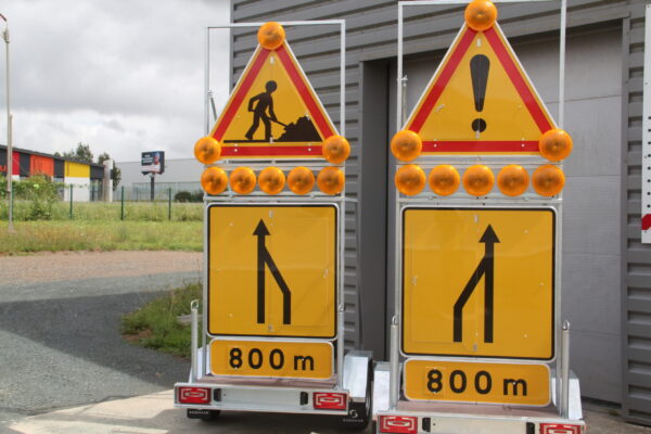 remorque de pré-signalisation